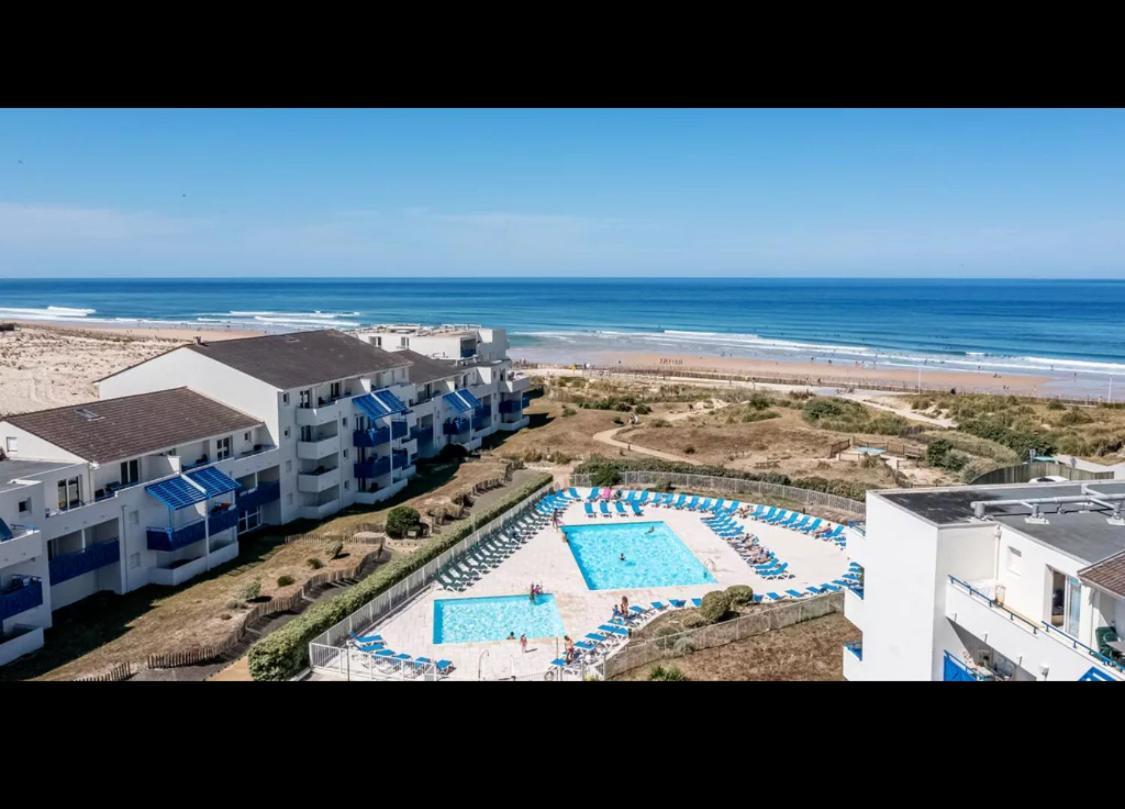 T2 Bord De Plage, Bleu Marine 93 *
